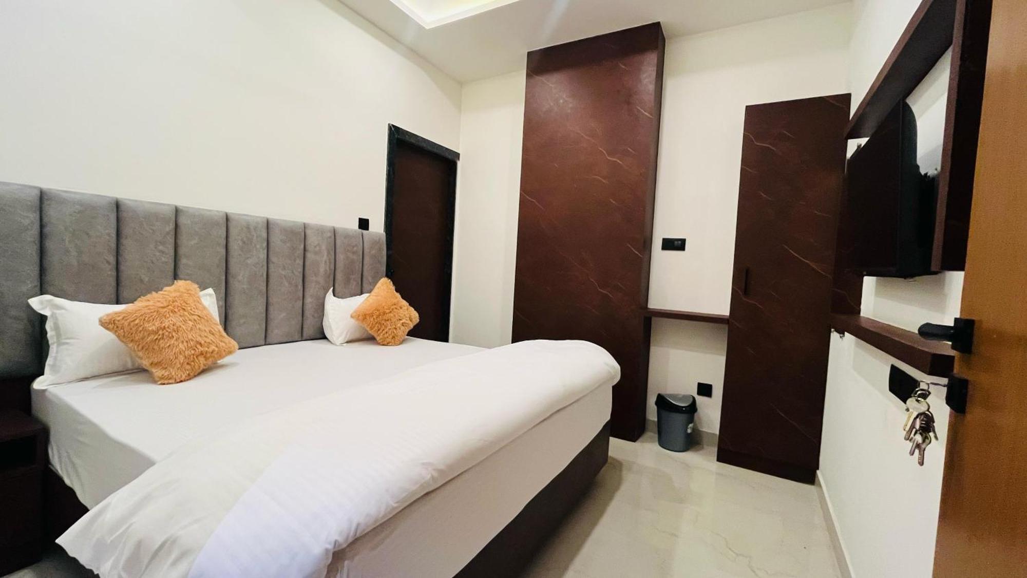 Hotel Revanta Bhilwara Bagian luar foto